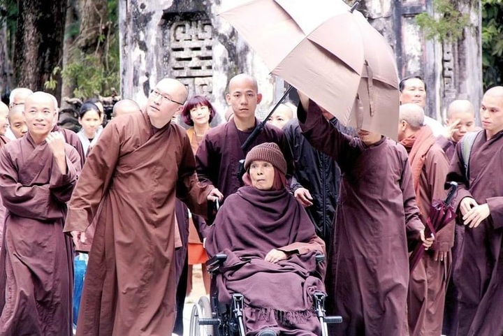 Thich Nhat Hanh, poetic peace activist and master of mindfulness, dies at 95 - 1