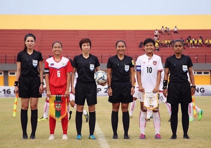 Three Vietnamese women named as elite FIFA referees - 1