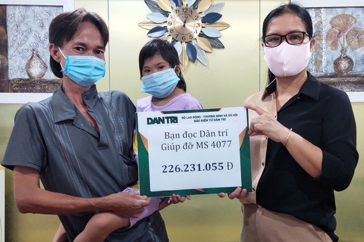 Dantri/DTiNews readers support ailing girl in Dong Thap - 1