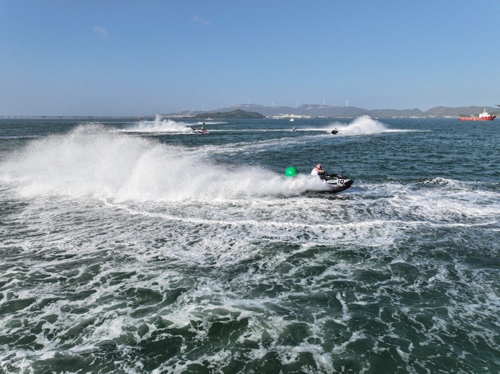 15 billionaires to attend investment promotion conference in Binh Dinh - 1