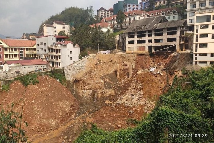 Landslide at Sapa hotel construction project - 1 Landslide at Sapa hotel construction project - 1