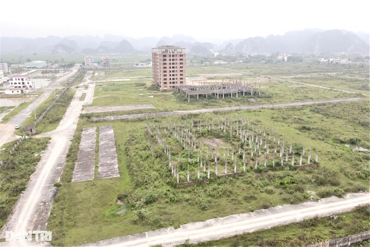Ninh Binh university project idle for nearly two decades - 1 Ninh Binh university project idle for nearly two decades - 1