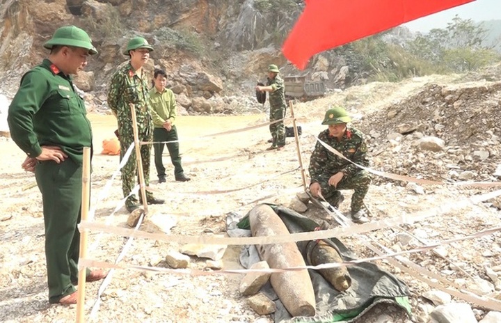 American war bomb found at Thanh Hoa construction site - 1