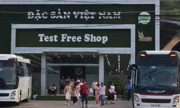 Nha Trang shuts down a series of illegally built shops - 1 Nha Trang shuts down a series of illegally built shops - 1