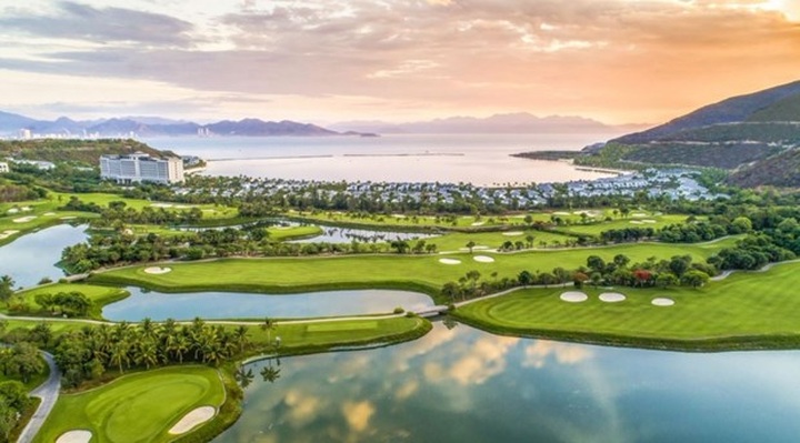 Khanh Hoa eyes stronger golf tourism development - 1 Khanh Hoa eyes stronger golf tourism development - 1