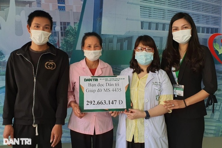 Dantri/DTiNews supports new mother - 2