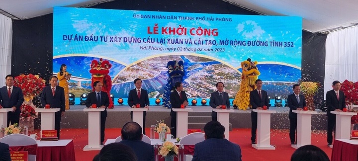 Construction work starts on Haiphong - Quang Ninh bridge - 1
