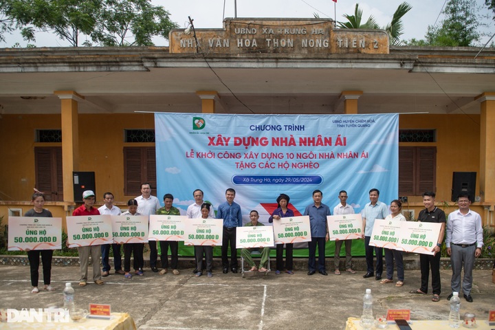 Ten Tuyen Quang families to receive new homes - 2