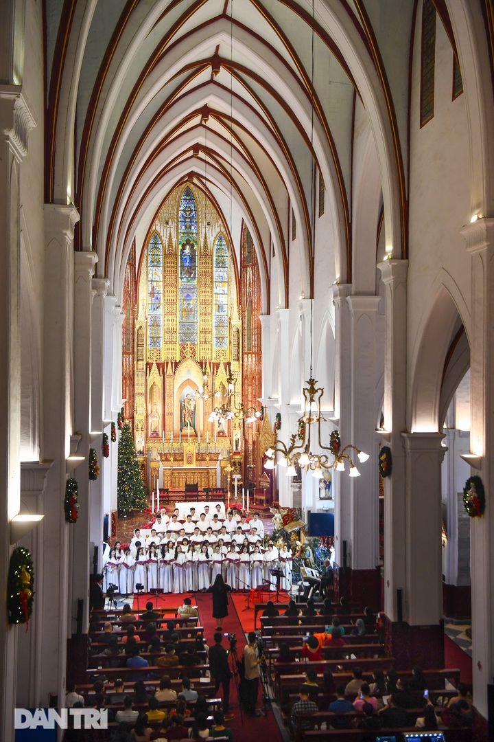 Muted Christmas in Hanoi - 7 Muted Christmas in Hanoi - 7