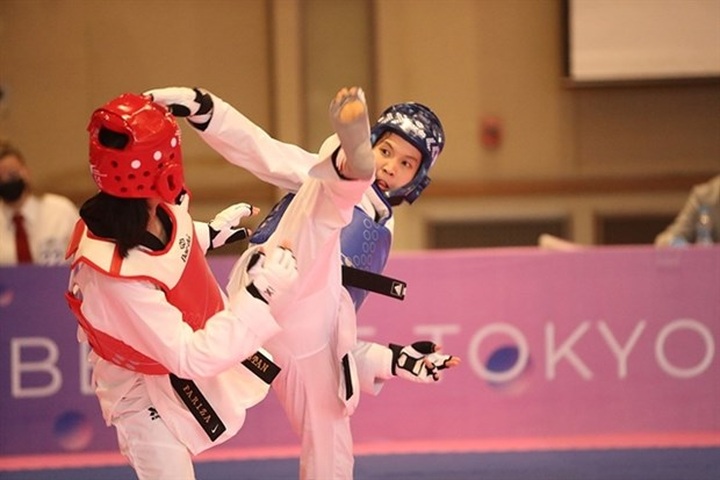 Taekwondo athlete secures Vietnam's eighth Olympic berth - 1