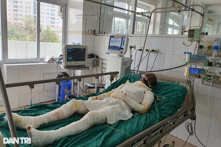 Dantri/DTiNews readers support seriously-burnt man - 1 Dantri/DTiNews readers support seriously-burnt man - 1