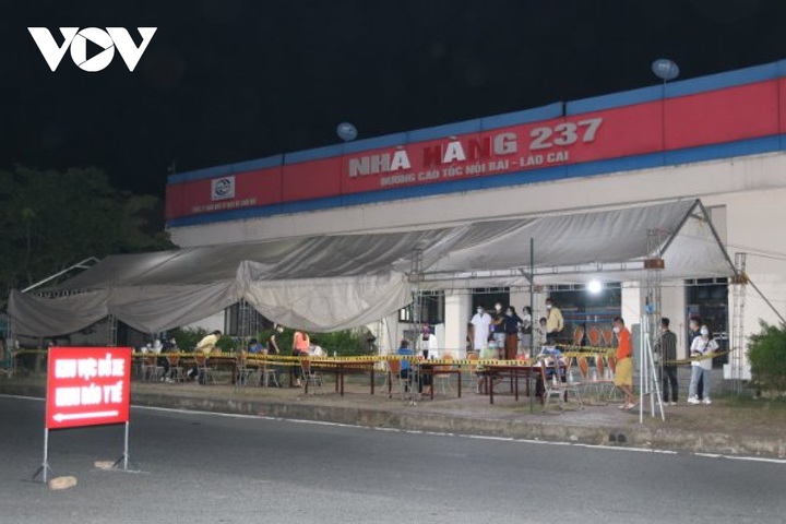 Lao Cai authorities add vaccination certificates to entry requirements - 1 Lao Cai authorities add vaccination certificates to entry requirements - 1