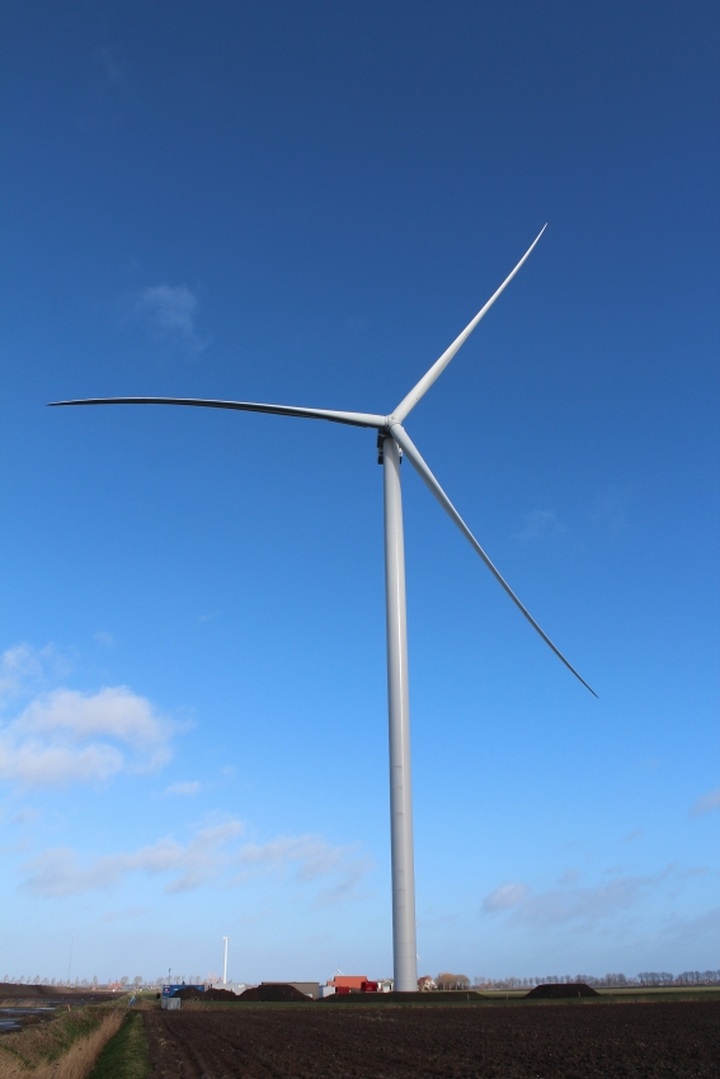 Largest wind turbines in Asia to power Vietnam - 1