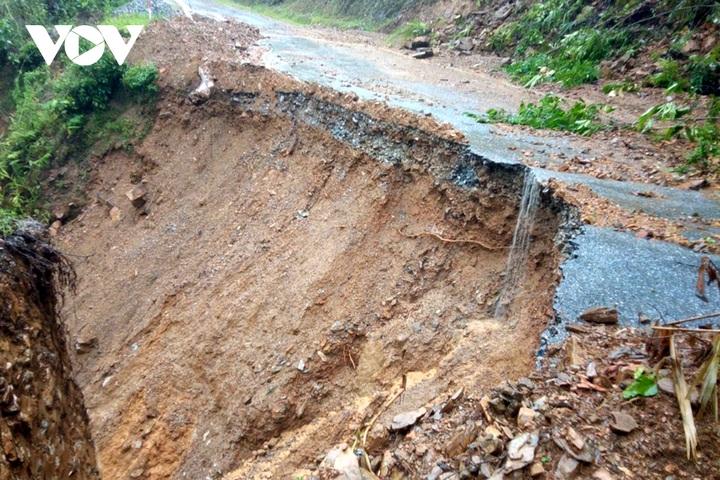Heavy rains trigger floods and landslides in northern province - 2