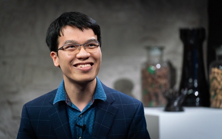 GM Liem takes on Carlsen at Airthings Masters 2022 - 1