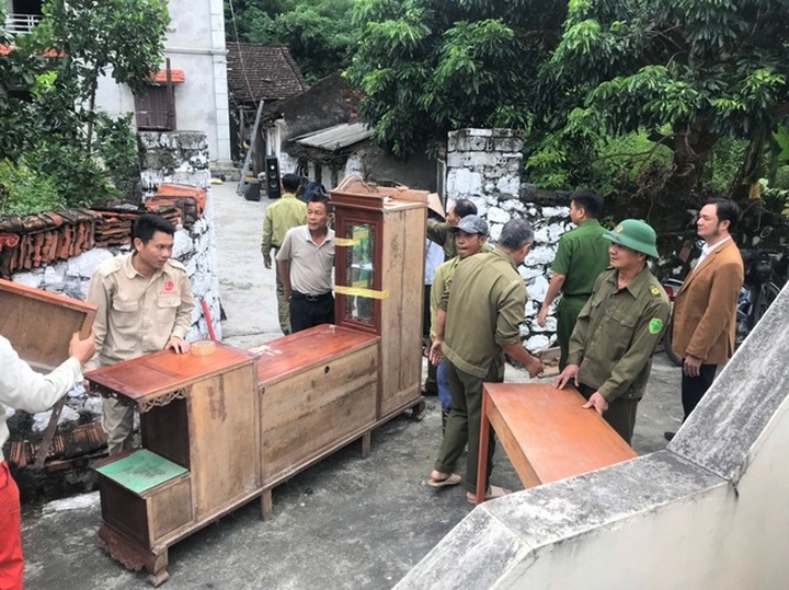 Ninh Binh rushes to evacuate villagers ahead of new landslide - 2