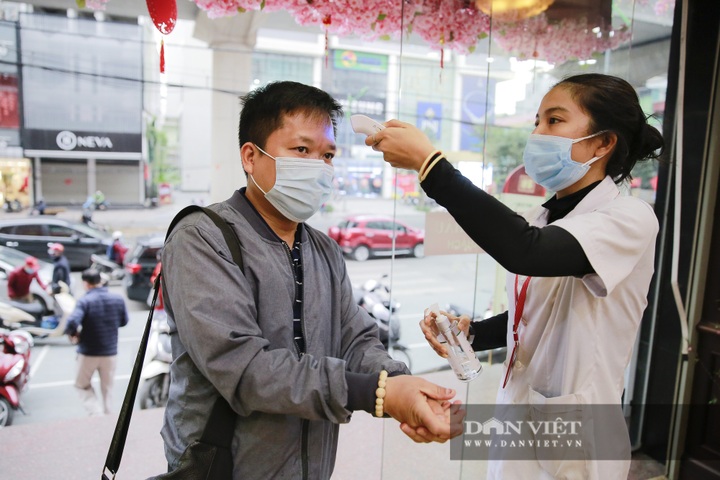 Busy gold shops ahead of the God of Wealth Day - 5