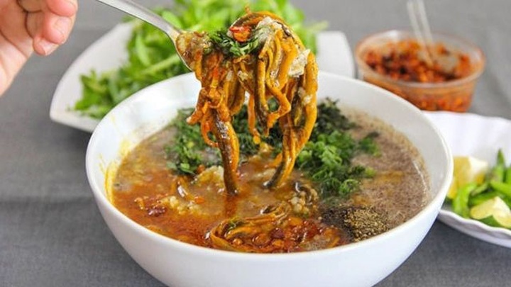 Chefs face Nghe An eel challenge - 1