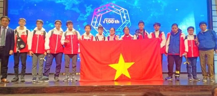 Vietnamese students enjoy big win at international math competition - 1