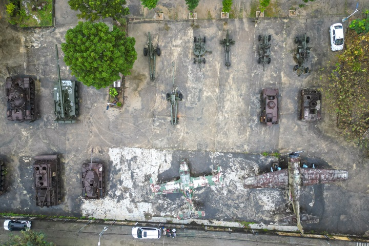 Wartime objects deteriorate at Thua Thien-Hue History Museum - 2