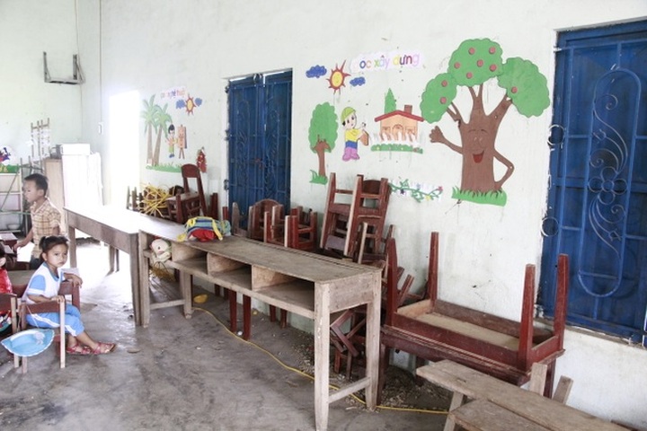 Hundreds of students in need of new classrooms - 2