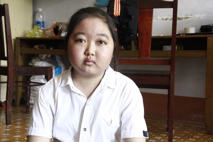 Readers help Dak Lak girl restore vision - 2 Readers help Dak Lak girl restore vision - 2