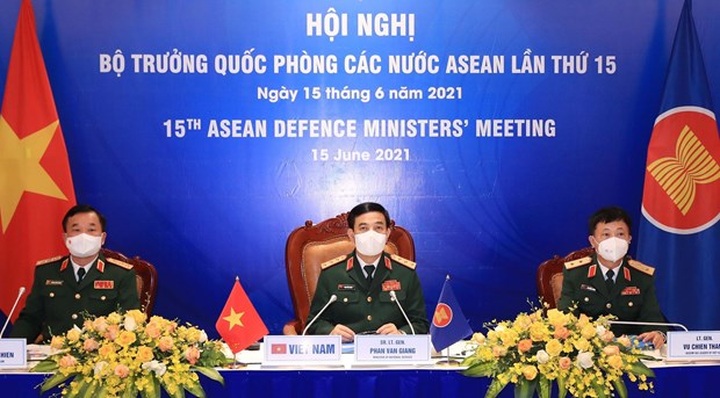 Vietnam attends 15th ASEAN Defence Ministers’ Meeting - 1 Vietnam attends 15th ASEAN Defence Ministers’ Meeting - 1