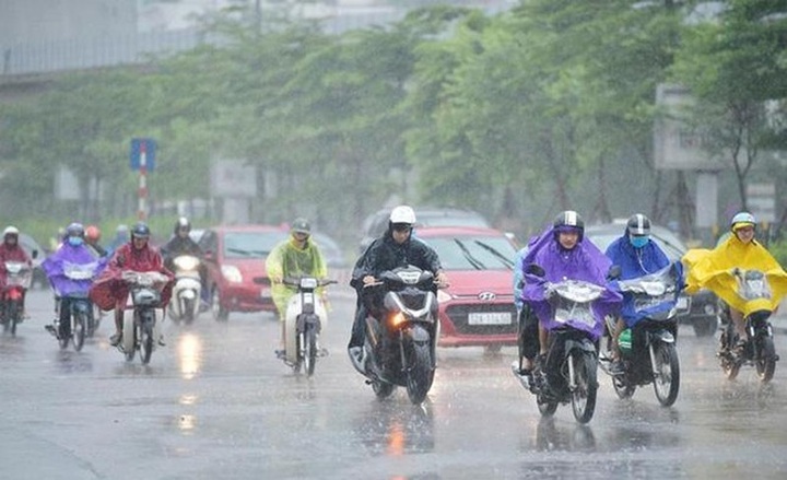 Heavy rain forecasted to ravage Vietnam - 1