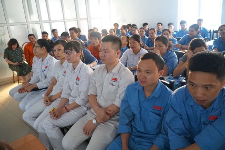 Another 4.260 beneficiaries of “For Mother and Baby - For Vietnamese Stature” Project - 1