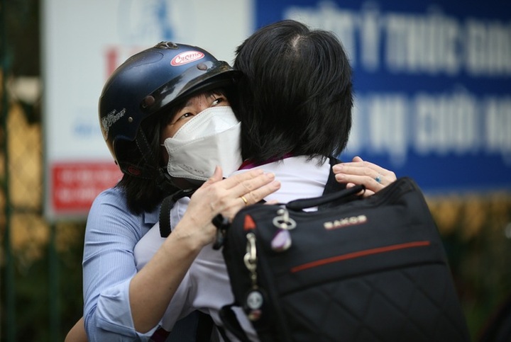 More than 1 million students take high-school graduation exams - 3 More than 1 million students take high-school graduation exams - 3