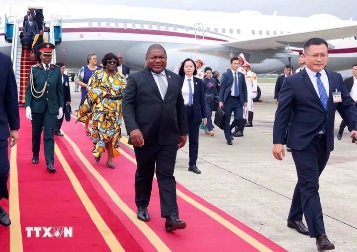 Mozambique President Filipe Jacinto Nyusi begins Vietnam visit - 1 Mozambique President Filipe Jacinto Nyusi begins Vietnam visit - 1