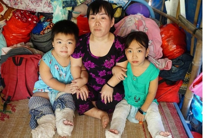 Mother struggles to raise children alone - 1