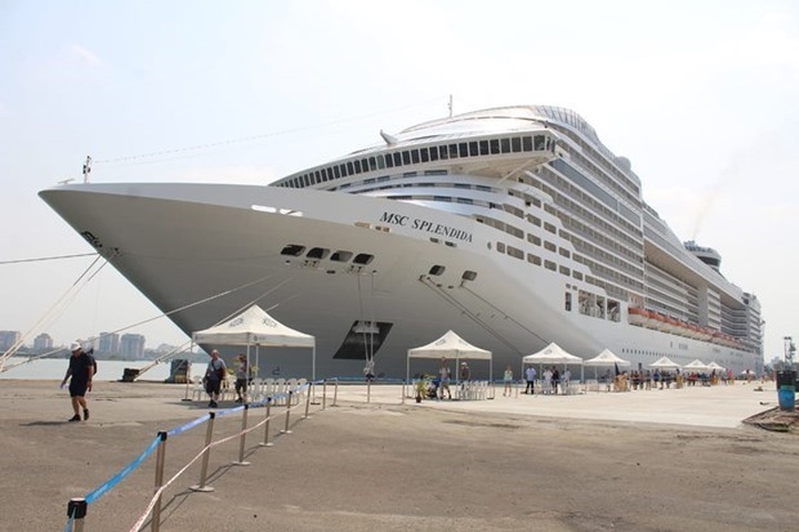 Panama’s luxurious cruise ship anchors in Ba Ria-Vung Tau - 1 Panama’s luxurious cruise ship anchors in Ba Ria-Vung Tau - 1