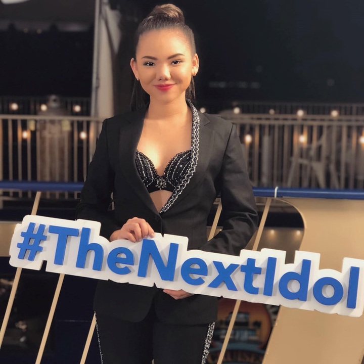 Vietnamese girl blows American Idol judges away - 1