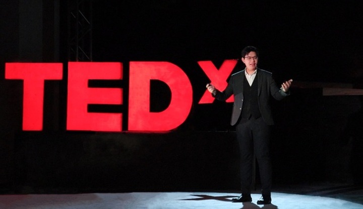 Quang Ngai student wins scholarships to 21 universities overseas - 3