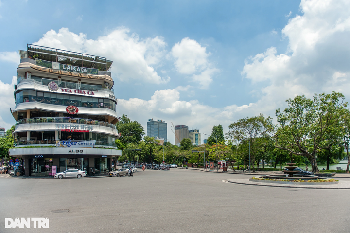 Hanoians struggling with blazing heat - 2 Hanoians struggling with blazing heat - 2