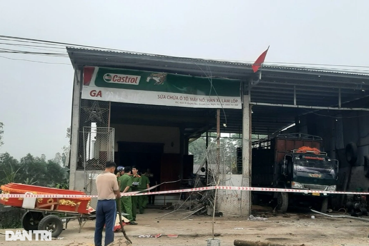 Two die, four injured in Nghe An explosion - 1