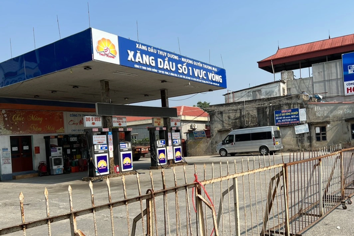 Nearly 100 petrol stations shut down during Tet holiday - 1