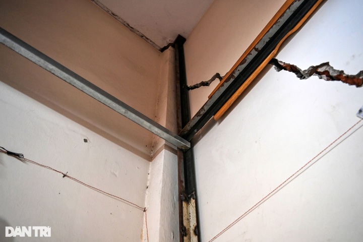 Hanoi metro project blamed for house damage - 9