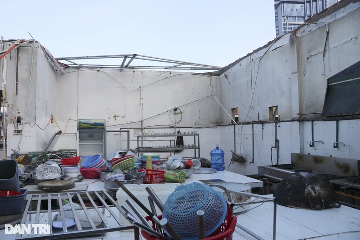 Quang Ninh tourism hub devastated after typhoon. - 5 Quang Ninh tourism hub devastated after typhoon. - 5