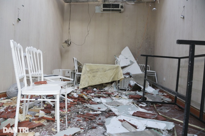 Quang Ninh tourism hub devastated after typhoon. - 3 Quang Ninh tourism hub devastated after typhoon. - 3