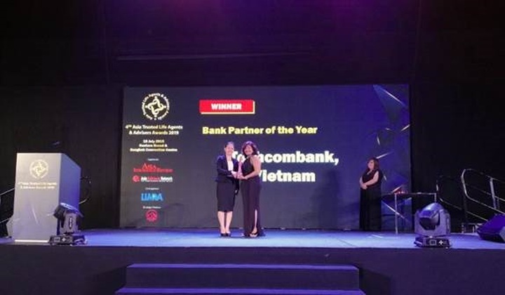 Techcombank wins “Bank Partner of the Year” Award by Asia Trusted Life Agents & Advisers - 2