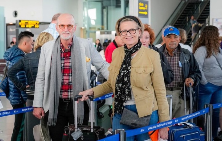 Noi Bai and Danang among world's top 100 airports - 1