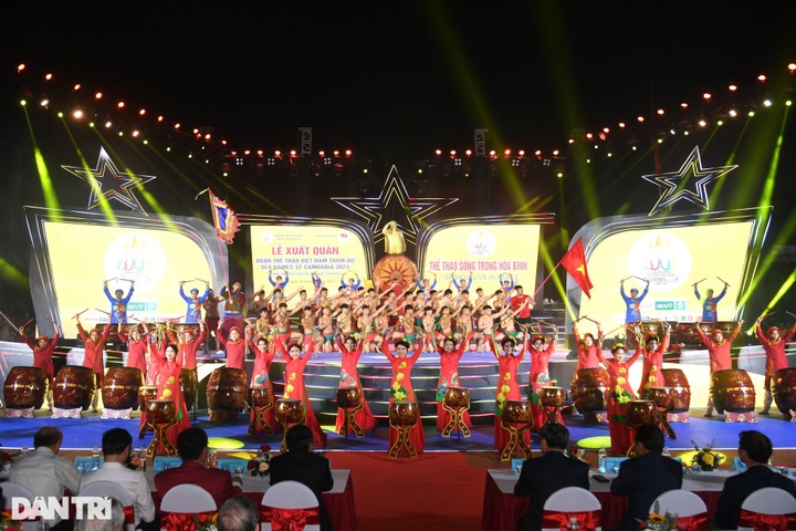 Vietnam sends biggest delegation to SEA Games 32 - 6