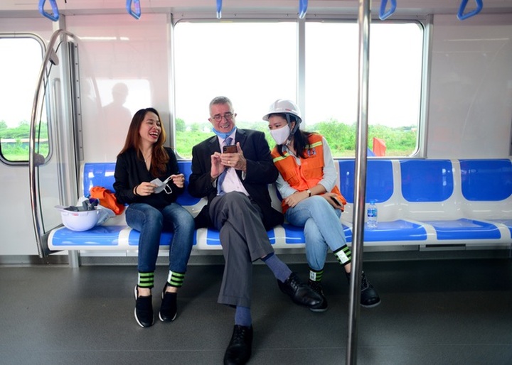 Inside HCM City’s first metro train - 5 Inside HCM City’s first metro train - 5