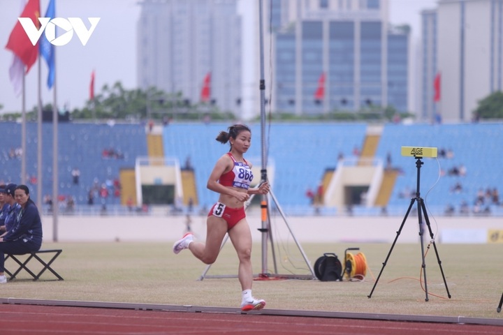 Nguyen Thi Oanh finishes fifth place in Asian indoor tournament - 1 Nguyen Thi Oanh finishes fifth place in Asian indoor tournament - 1