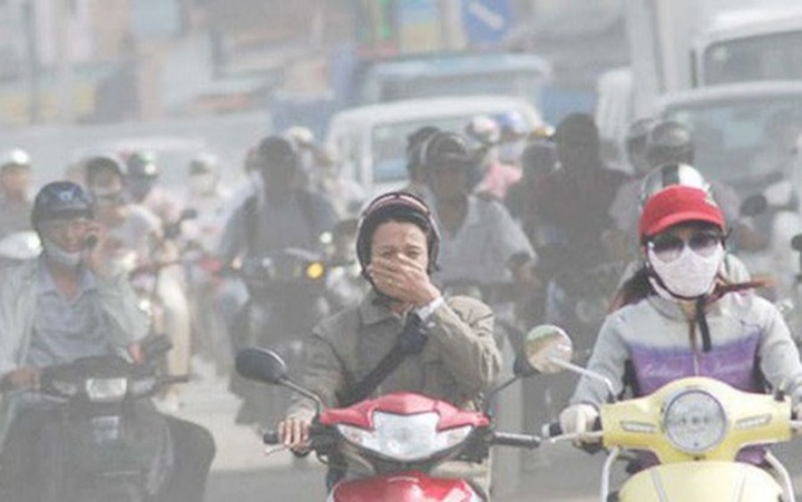 Hanoi struggles with severe air pollution - 1 Hanoi struggles with severe air pollution - 1