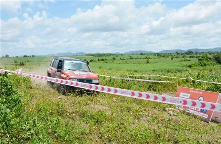 Off-road car racing tournament kicks off in Dak Lak - 1 Off-road car racing tournament kicks off in Dak Lak - 1