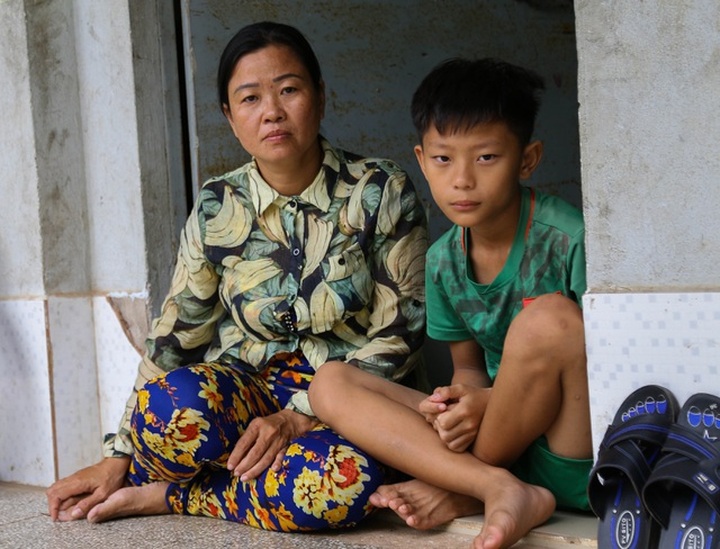 Dantri/DTiNews readers support ailing boy in Tay Ninh - 1