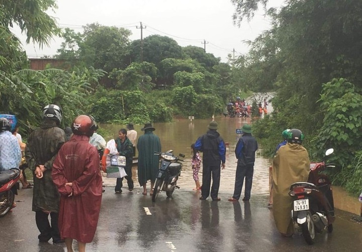 Mountainous areas isolated due to heavy rains in central region - 2